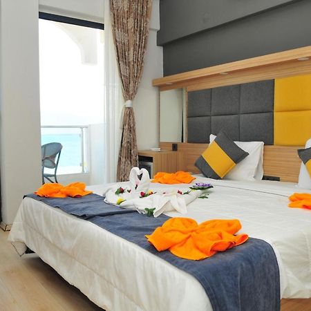 La Beirut Beach Hotel 马尔马里斯 外观 照片