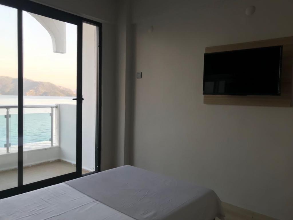 La Beirut Beach Hotel 马尔马里斯 外观 照片