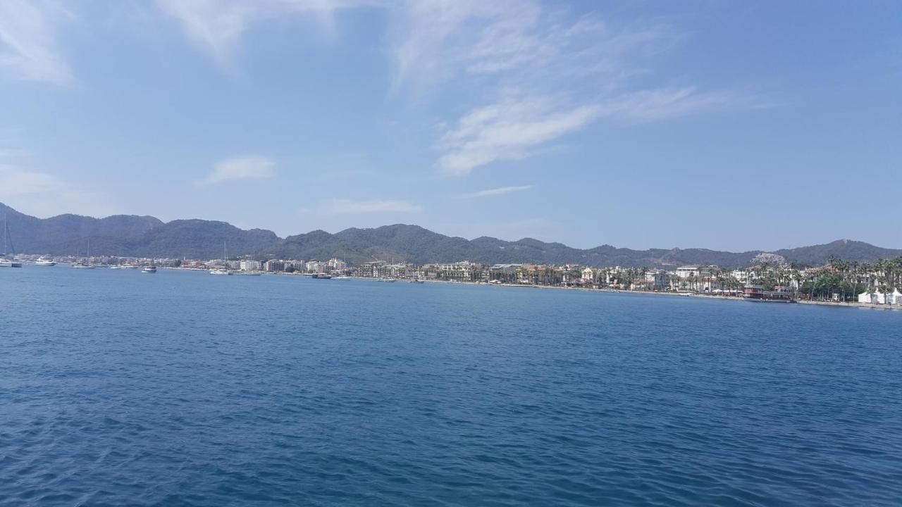 La Beirut Beach Hotel 马尔马里斯 外观 照片