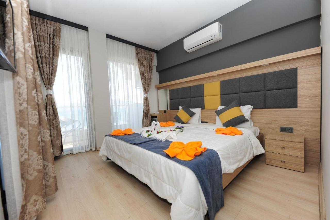La Beirut Beach Hotel 马尔马里斯 外观 照片