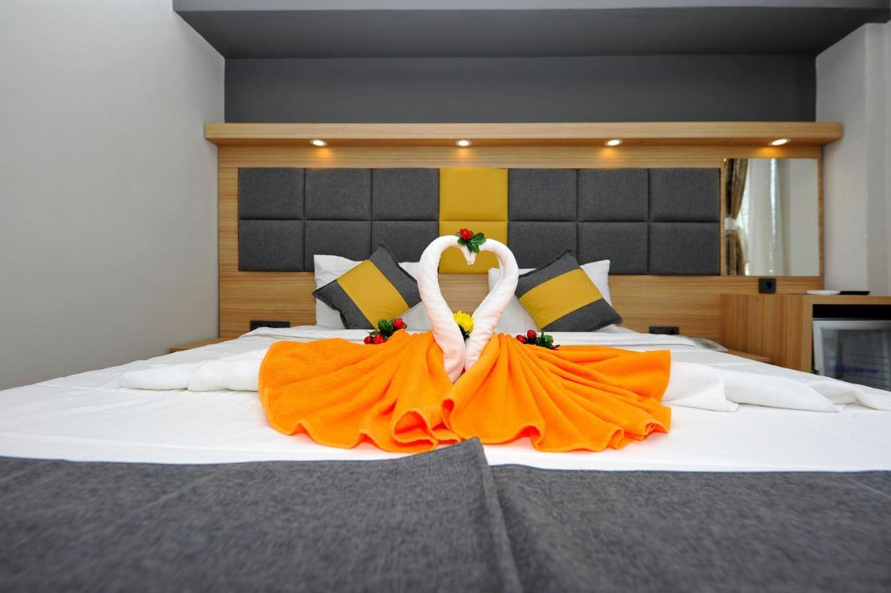 La Beirut Beach Hotel 马尔马里斯 外观 照片